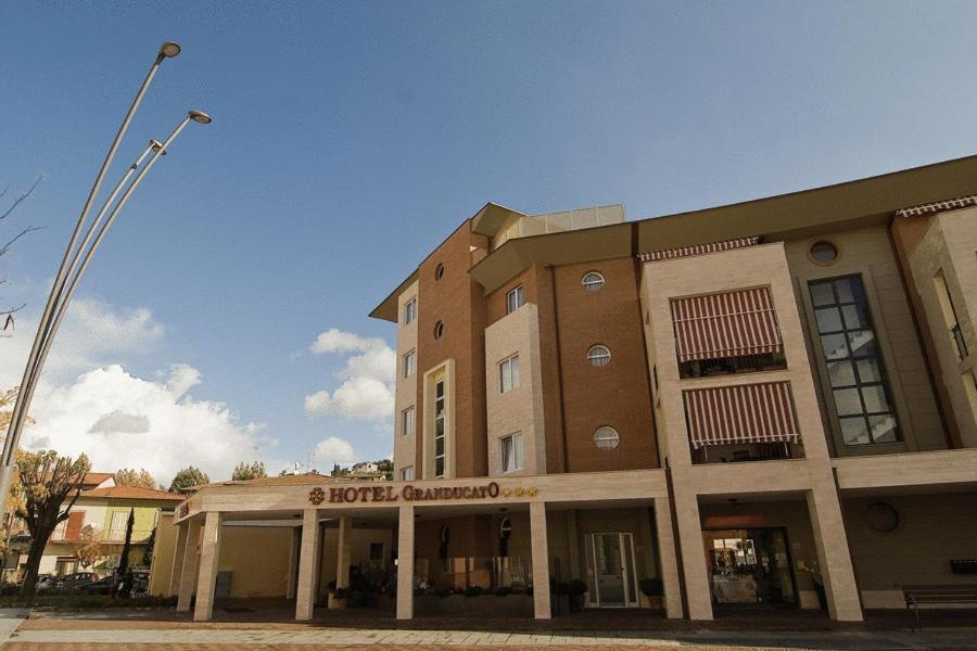 Hotel Granducato Montelupo Fiorentino Exterior foto